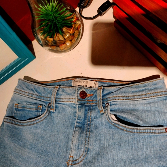 Forever 21 Push Up Skinny Jeans - Picture 4 of 6